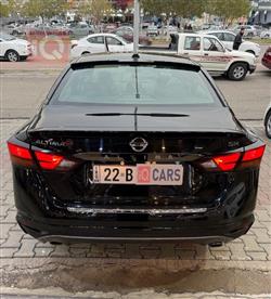 نيسان ألتيما